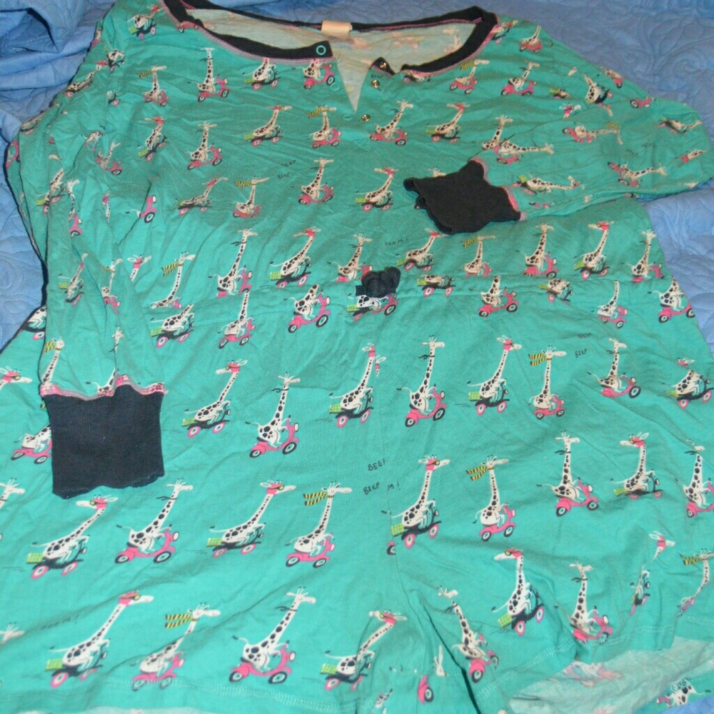 Munki munki soft and cozy Giraffe Pajamas